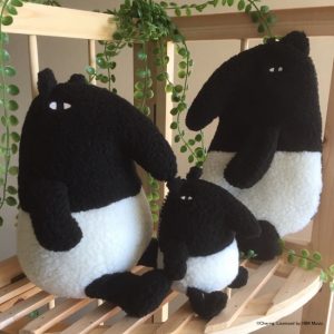 LAIMOぬいぐるみ 2000円 LAIMOフラットポーチ 1500円 LAIMOマスコットキーチェーン 1400円 (税抜)